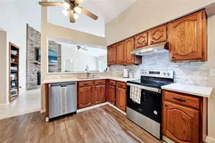 5814 Winell Dr, Garland, TX 75043 - Photo 3