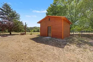 1816 Co Rd 2040, Ravenna, TX 75476 - Photo 37
