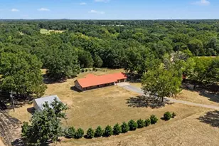 1816 Co Rd 2040, Ravenna, TX 75476 - Photo 3