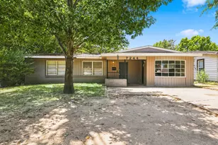 7244 Charles Ct, Dallas, TX 75217 - Photo 1