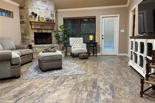 1407 Lauren Ln, Granbury, TX 76048 - Photo 5