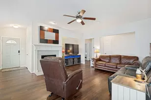 5440 Cameron Dr, Grand Prairie, TX 75052 - Photo 3