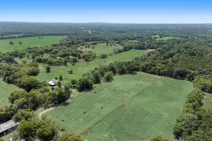 13905 Debbie Ln, Quinlan, TX 75474 - Photo 9