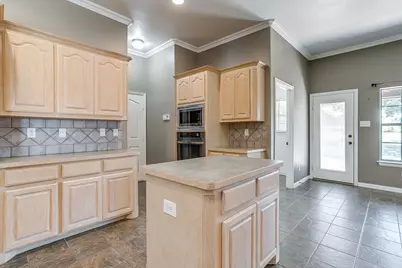 550 Sandlin Lane, Springtown, TX 76082 - Photo 13