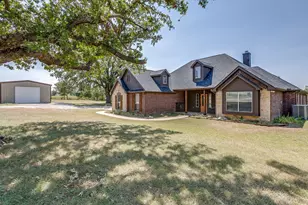 550 Sandlin Ln, Springtown, TX 76082 - Photo 3