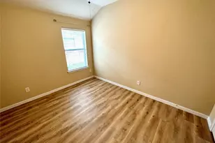 221 Creekwood Dr, Princeton, TX 75407 - Photo 11