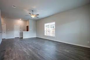 644 Wheatfield Dr, Venus, TX 76084 - Photo 9