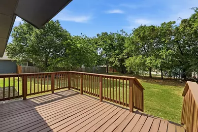 214 E Evans Street, Pilot Point, TX 76258 - Photo 3