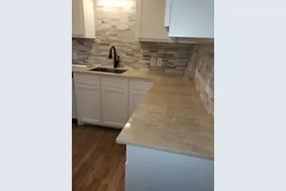 615 W Nash Street, Grapevine, TX 76051 - Photo 3