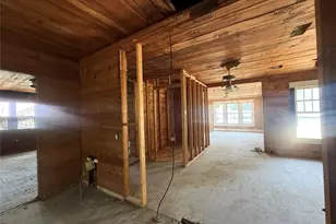 204 W Maple St, Whitewright, TX 75491 - Photo 13