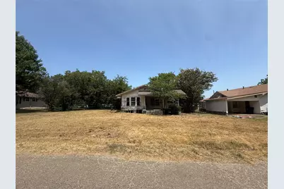 204 W Maple Street, Whitewright, TX 75491 - Photo 3