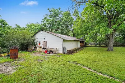 506 Woodard Avenue, Cleburne, TX 76033 - Photo 31