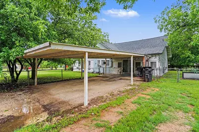 506 Woodard Avenue, Cleburne, TX 76033 - Photo 7