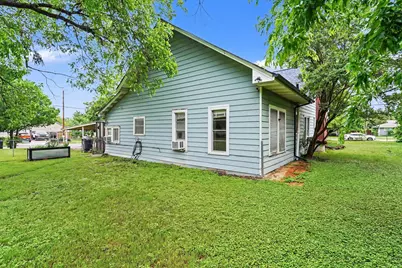 506 Woodard Avenue, Cleburne, TX 76033 - Photo 29