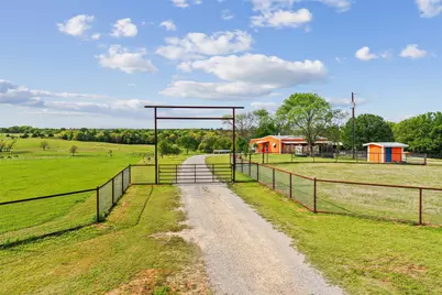 1406 N Johnson Loop, Montague, TX 76251 - Photo 3