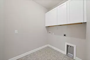 5700 Barkridge Dr, Granbury, TX 76048 - Photo 11