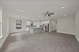 5700 Barkridge Dr, Granbury, TX 76048 - Photo 7