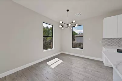 5700 Barkridge Drive, Granbury, TX 76048 - Photo 5