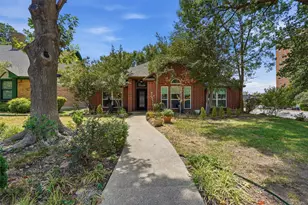 2229 Weatherbee St, Fort Worth, TX 76110 - Photo 1
