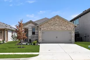 1641 Mdw Crst Dr, Aubrey, TX 76227 - Photo 1