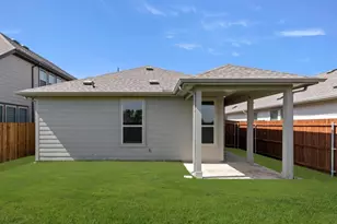 1641 Mdw Crst Dr, Aubrey, TX 76227 - Photo 11