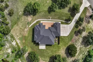 1050 Kingsley Ct, Weatherford, TX 76087 - Photo 3