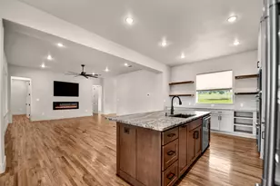 1050 Kingsley Ct, Weatherford, TX 76087 - Photo 15