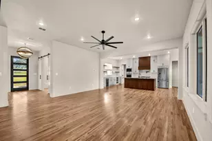 1050 Kingsley Ct, Weatherford, TX 76087 - Photo 11