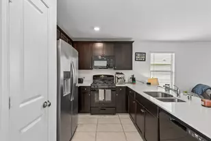 312 Dry Cyn Wy, Fort Worth, TX 76052 - Photo 9