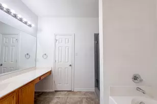 10312 Franklin Dr, Providence Village, TX 76227 - Photo 11