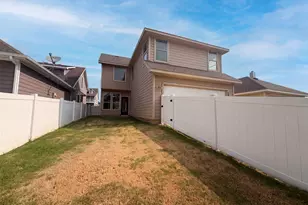 10312 Franklin Dr, Providence Village, TX 76227 - Photo 5