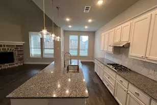 1317 Thrasher Dr, Little Elm, TX 75068 - Photo 9