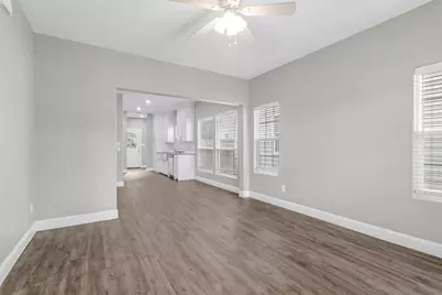 426 W Coffin Street, Denison, TX 75020 - Photo 5