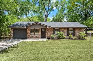 1409 Scotland Ave, Azle, TX 76020 - Photo 1
