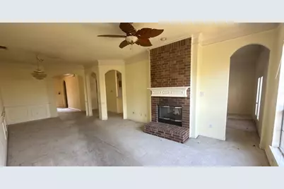 1822 Masters Drive, DeSoto, TX 75115 - Photo 9