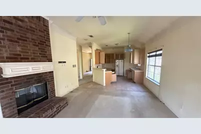 1822 Masters Drive, DeSoto, TX 75115 - Photo 5