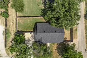 100 Hoover Ave, Whitney, TX 76692 - Photo 25