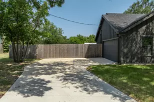 100 Hoover Ave, Whitney, TX 76692 - Photo 23