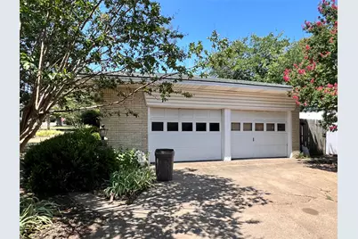 1206 Crestwood Drive, Cleburne, TX 76033 - Photo 5