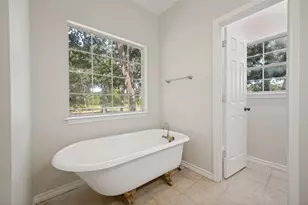 229 Quail Run Rd, Valley View, TX 76272 - Photo 23
