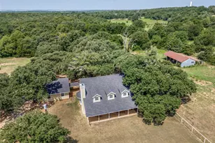 229 Quail Run Rd, Valley View, TX 76272 - Photo 33