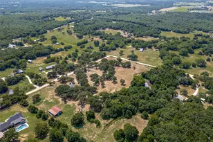 229 Quail Run Rd, Valley View, TX 76272 - Photo 39