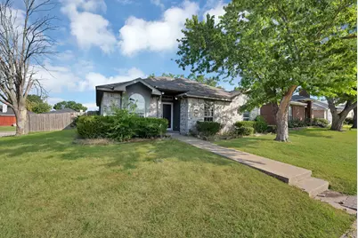 2137 Emerald Oaks, Mesquite, TX 75181 - Photo 3