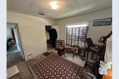 405 W Avenue E, Garland, TX 75040 - Photo 19