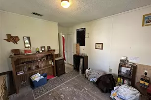 405 W Ave E, Garland, TX 75040 - Photo 15