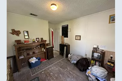 405 W Avenue E, Garland, TX 75040 - Photo 17