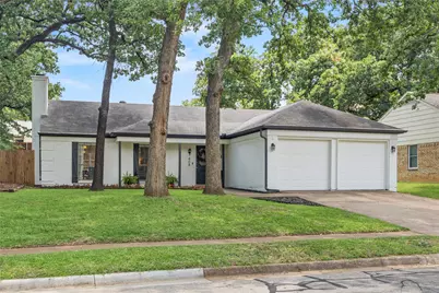 408 Thorn Wood Drive, Euless, TX 76039 - Photo 3