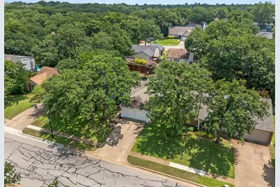 408 Thorn Wood Drive, Euless, TX 76039 - Photo 27