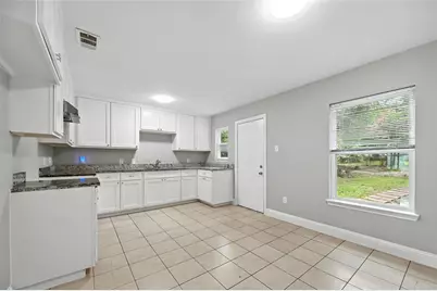 6520 Lovett Avenue, Dallas, TX 75227 - Photo 3