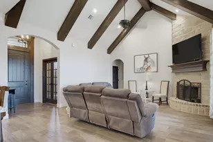 139 Bluff Ridge Ct, Paradise, TX 76073 - Photo 7